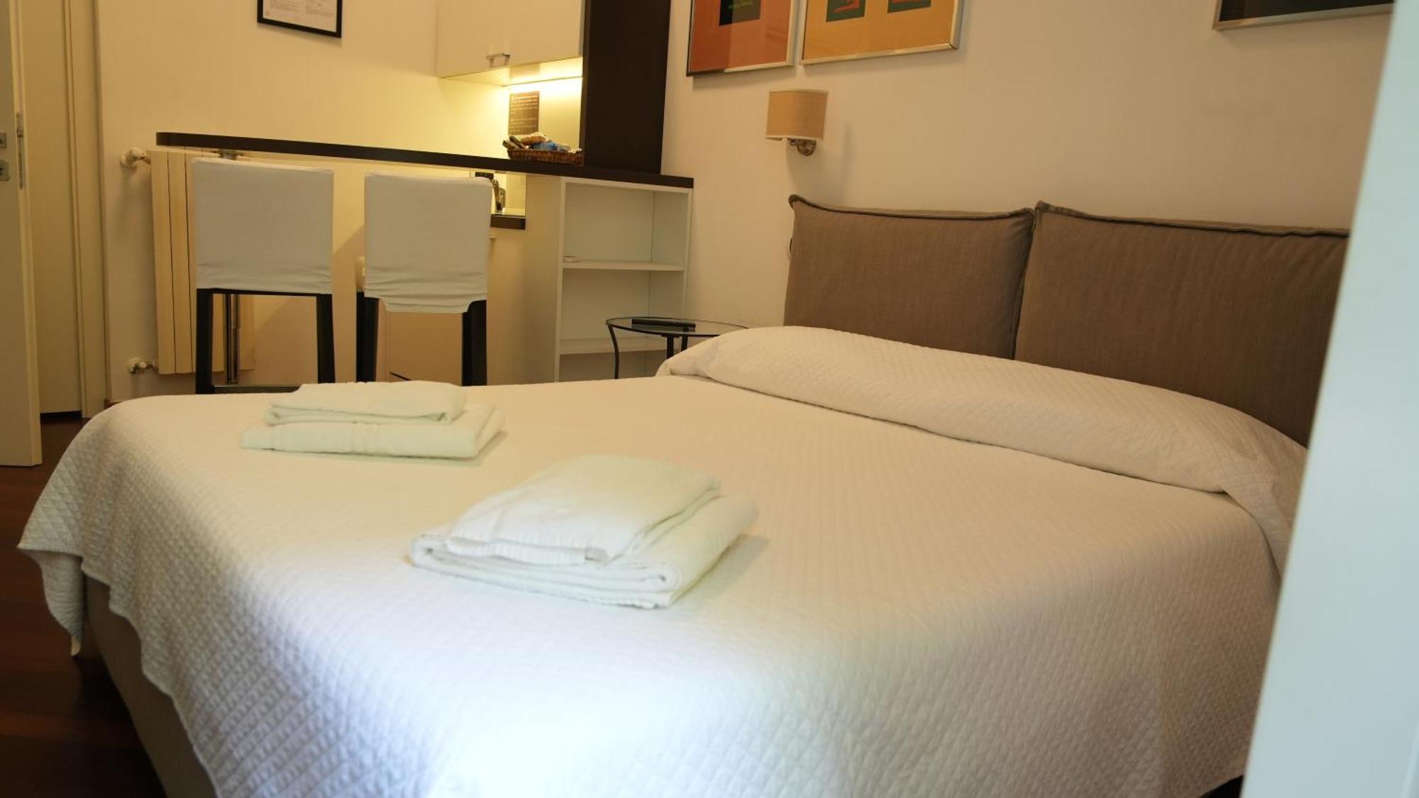 Luca Giordano 142 B&B Naples Exterior photo